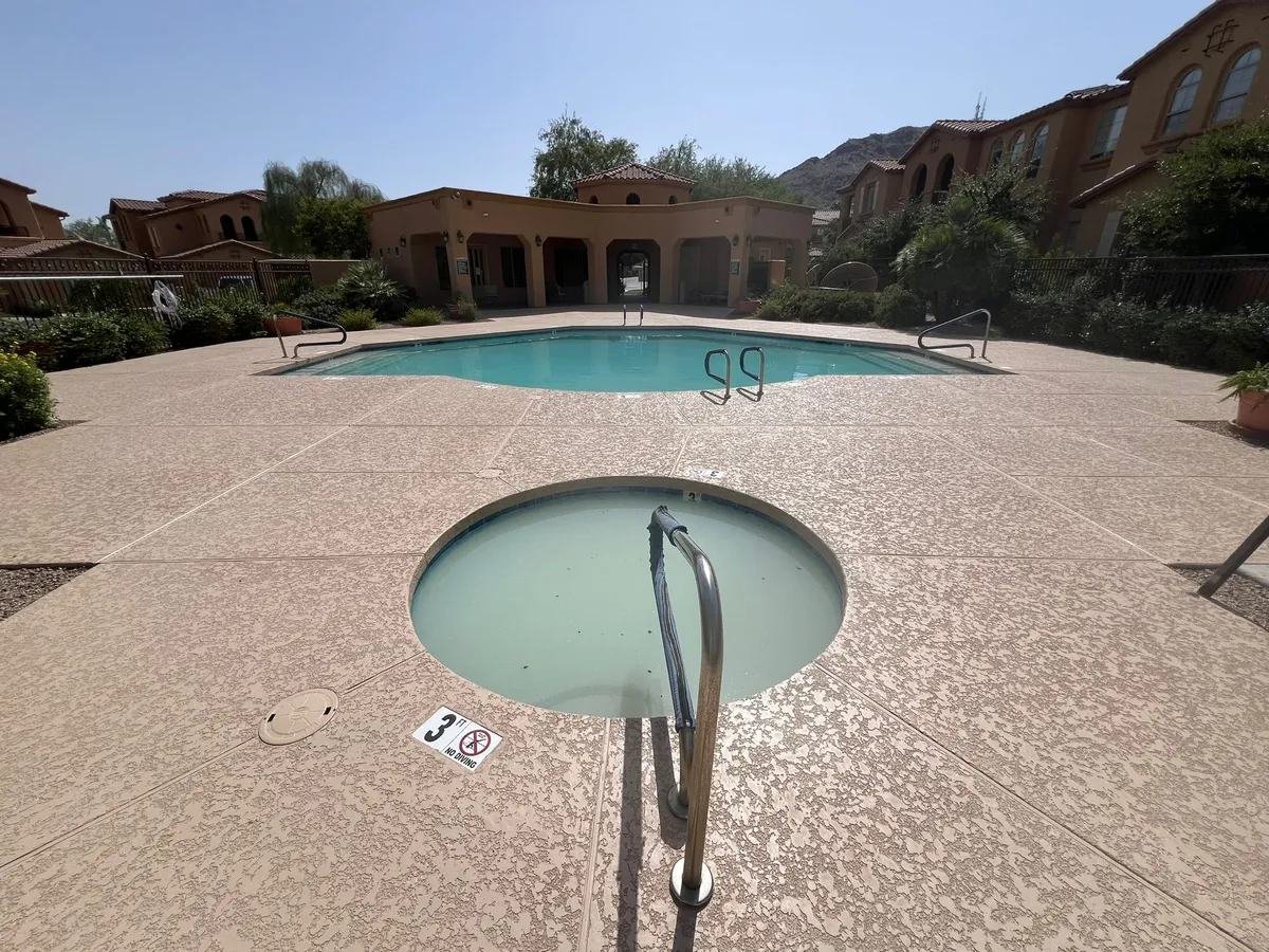 Commercial pool deck resurfacing for apartments Phoenix
