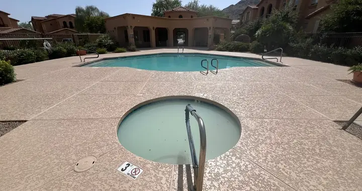 Commercial Pool Deck Resurfacing finish by Master Pool Decks